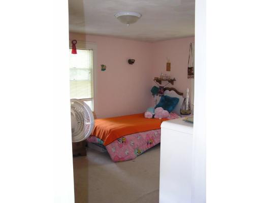 32 Whitney Road Medford, MA 02155 - Photo 4 of 28 Gallery Image 4