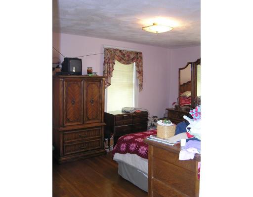 32 Whitney Road Medford, MA 02155 - Photo 6 of 28 Gallery Image 6