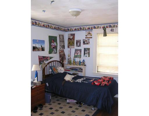 32 Whitney Road Medford, MA 02155 - Photo 8 of 28 Gallery Image 8