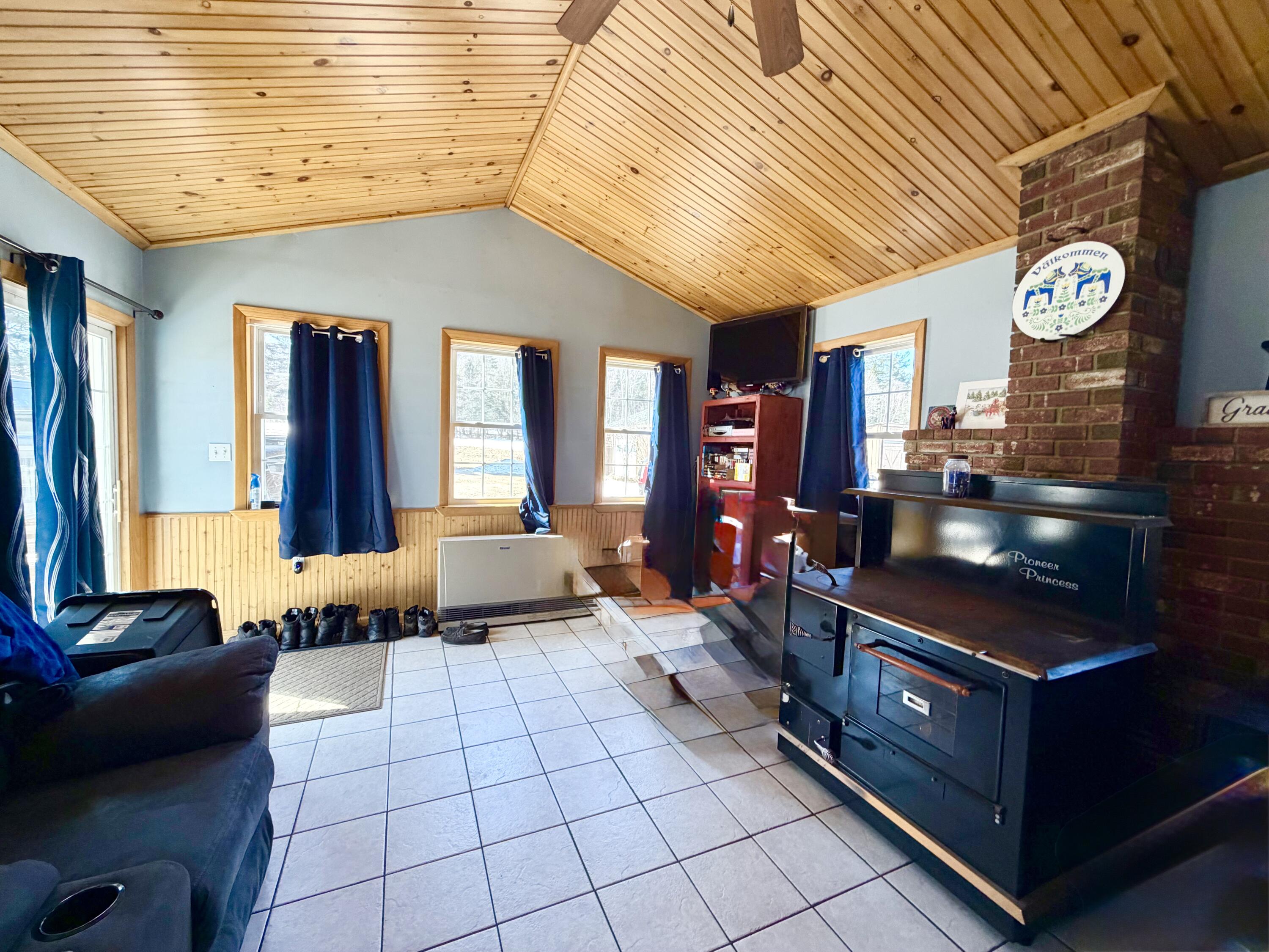 664 Frenchville Road Ashland, ME 04732 - Photo 15 of 56 664 Frenchville Road
