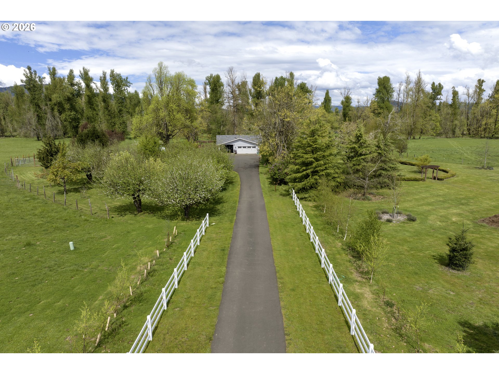 7924 Thurston Road Springfield, OR 97478 - Photo 1 of 45 a view of a yard with an trees