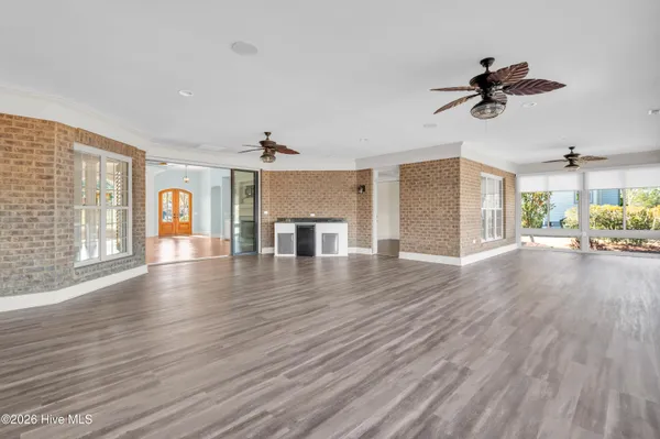 $1,085,000 | 8476 Compass Pointe East Wynd Northeast, Leland, NC 28451