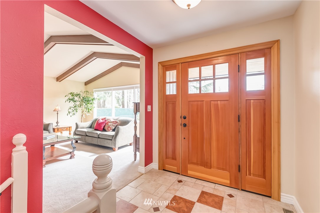 1020 McLeod Road Bellingham, WA 98226 - Photo 4 of 25 Gallery Image 4