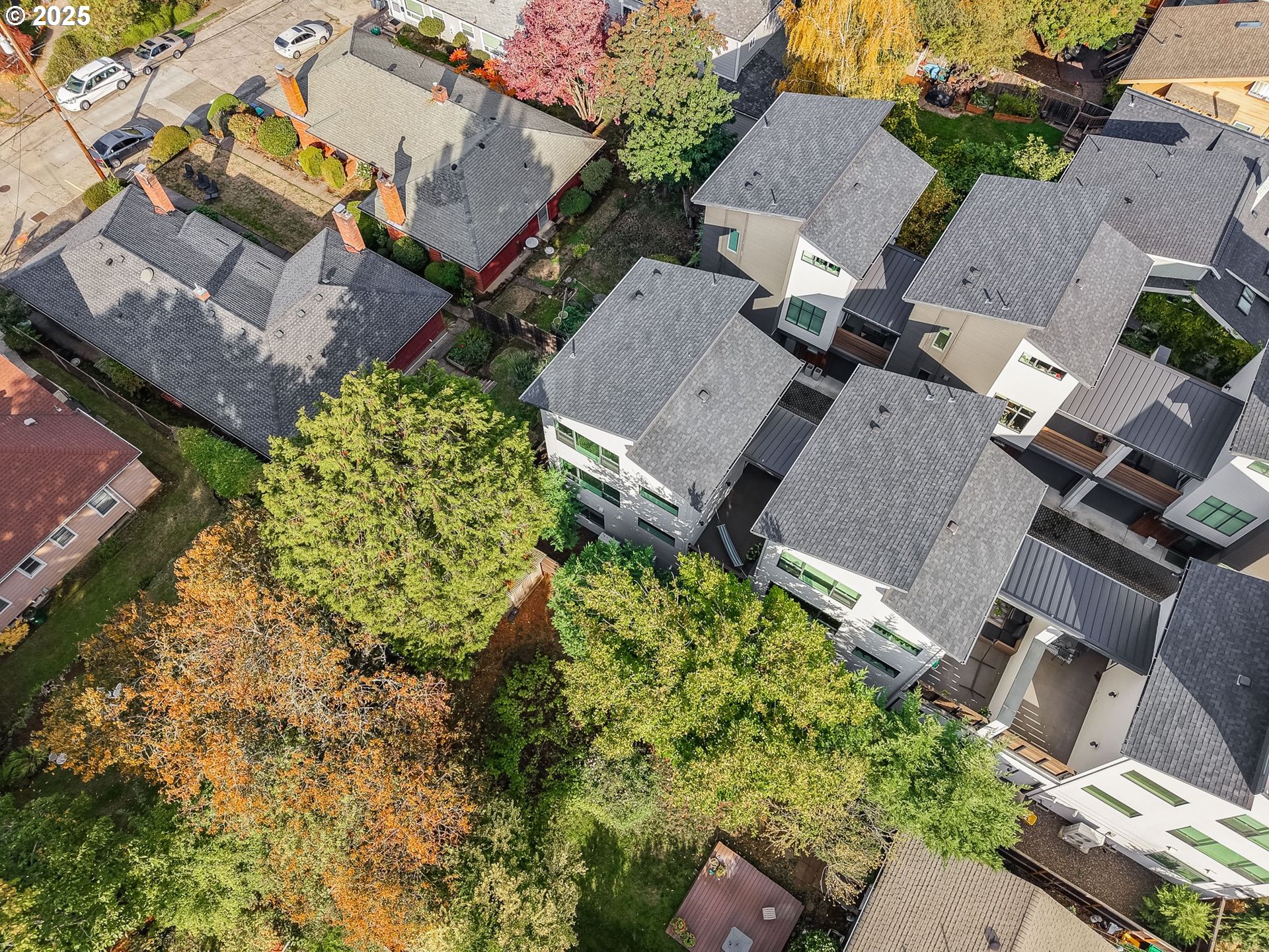 77 Northeast 58th Avenue Portland, OR 97213 - Photo 33 of 36 an aerial view of a house with a yard