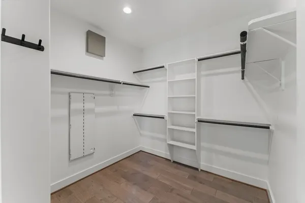 $2,950 | 1602 Chestnut Street, Houston, TX 77009