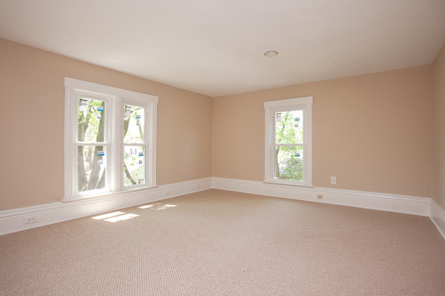 306 Read Street Elburn, IL 60119 - Photo 9 of 18 an empty room with windows