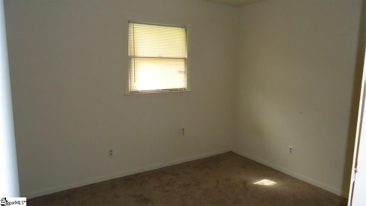 222 Wingo Road Wellford, SC 29385 - Photo 11 of 21 Gallery Image 11