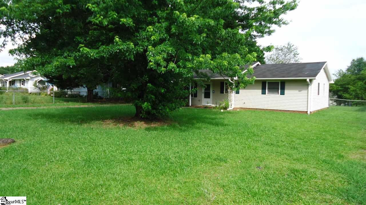 222 Wingo Road Wellford, SC 29385 - Photo 3 of 21 Gallery Image 3