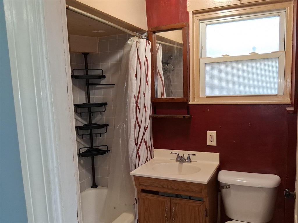 17 Langley Street Fall River, MA 02720 - Photo 12 of 31