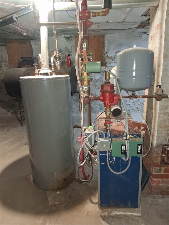 17 Langley Street Fall River, MA 02720 - Photo 30 of 31