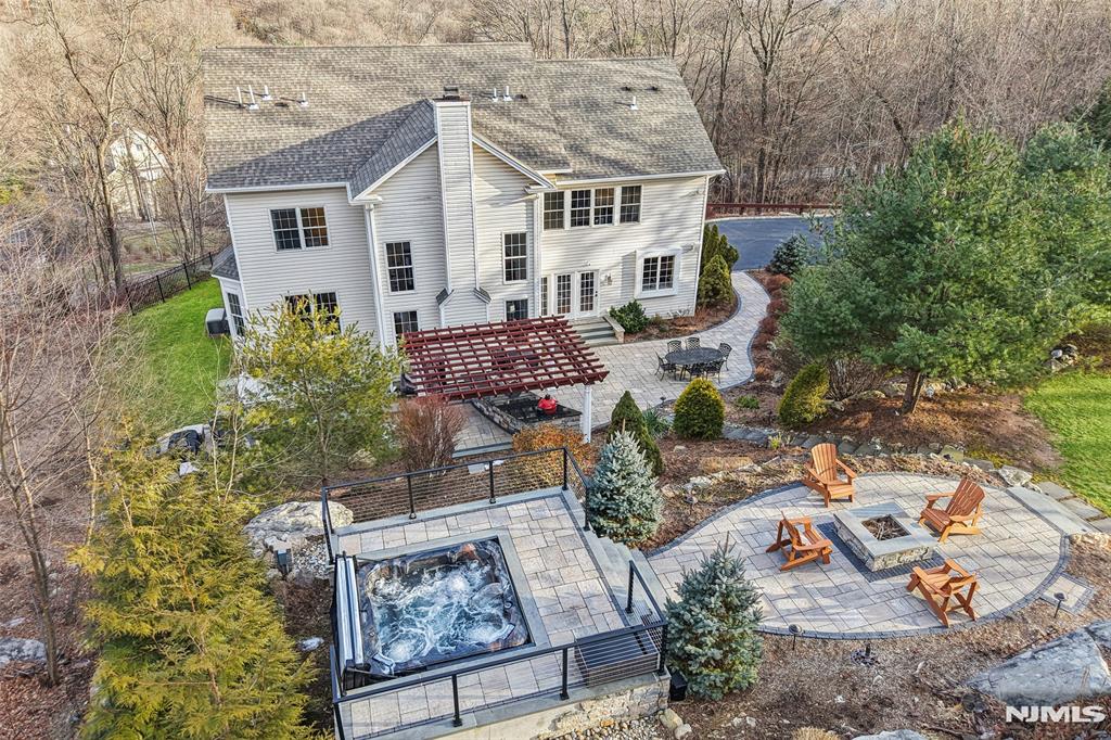 32 Harrison Mount Lake Road Ringwood, NJ 07456 - Photo 2 of 40