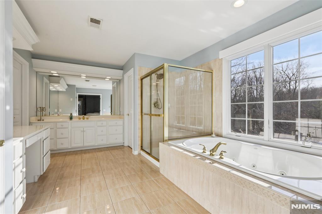 32 Harrison Mount Lake Road Ringwood, NJ 07456 - Photo 21 of 40