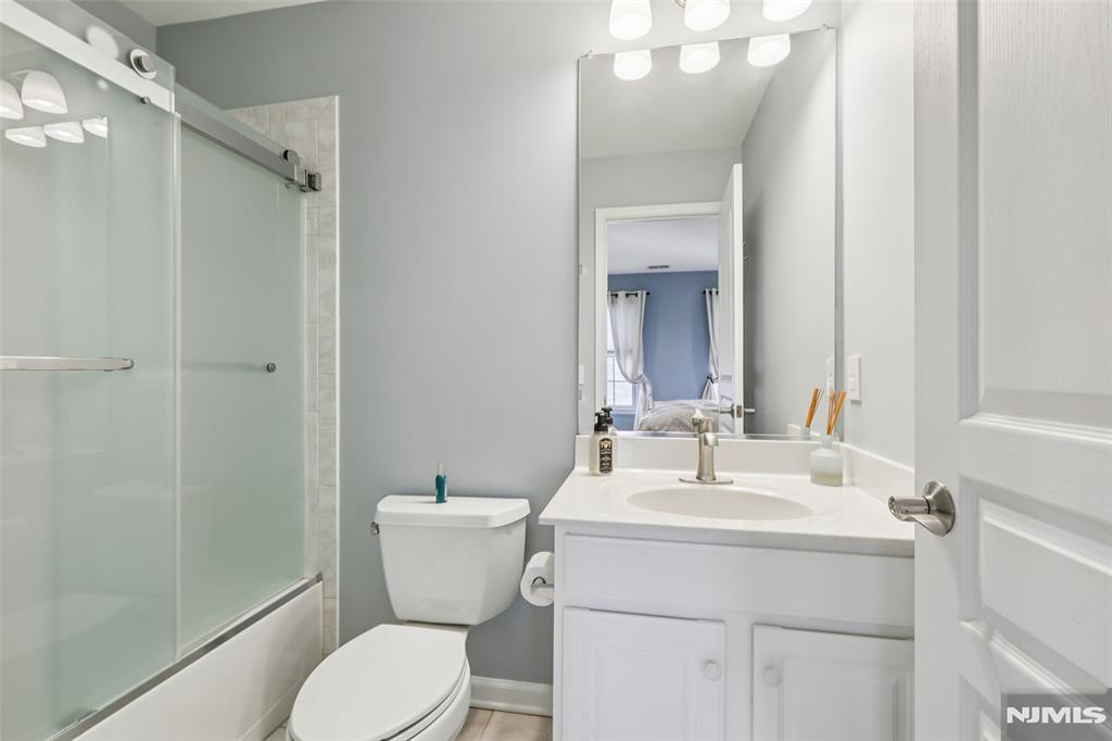 32 Harrison Mount Lake Road Ringwood, NJ 07456 - Photo 23 of 40