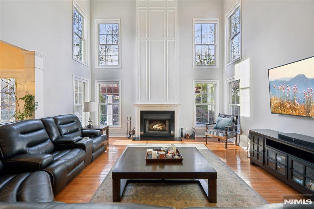 32 Harrison Mount Lake Road Ringwood, NJ 07456 - Photo 5 of 40