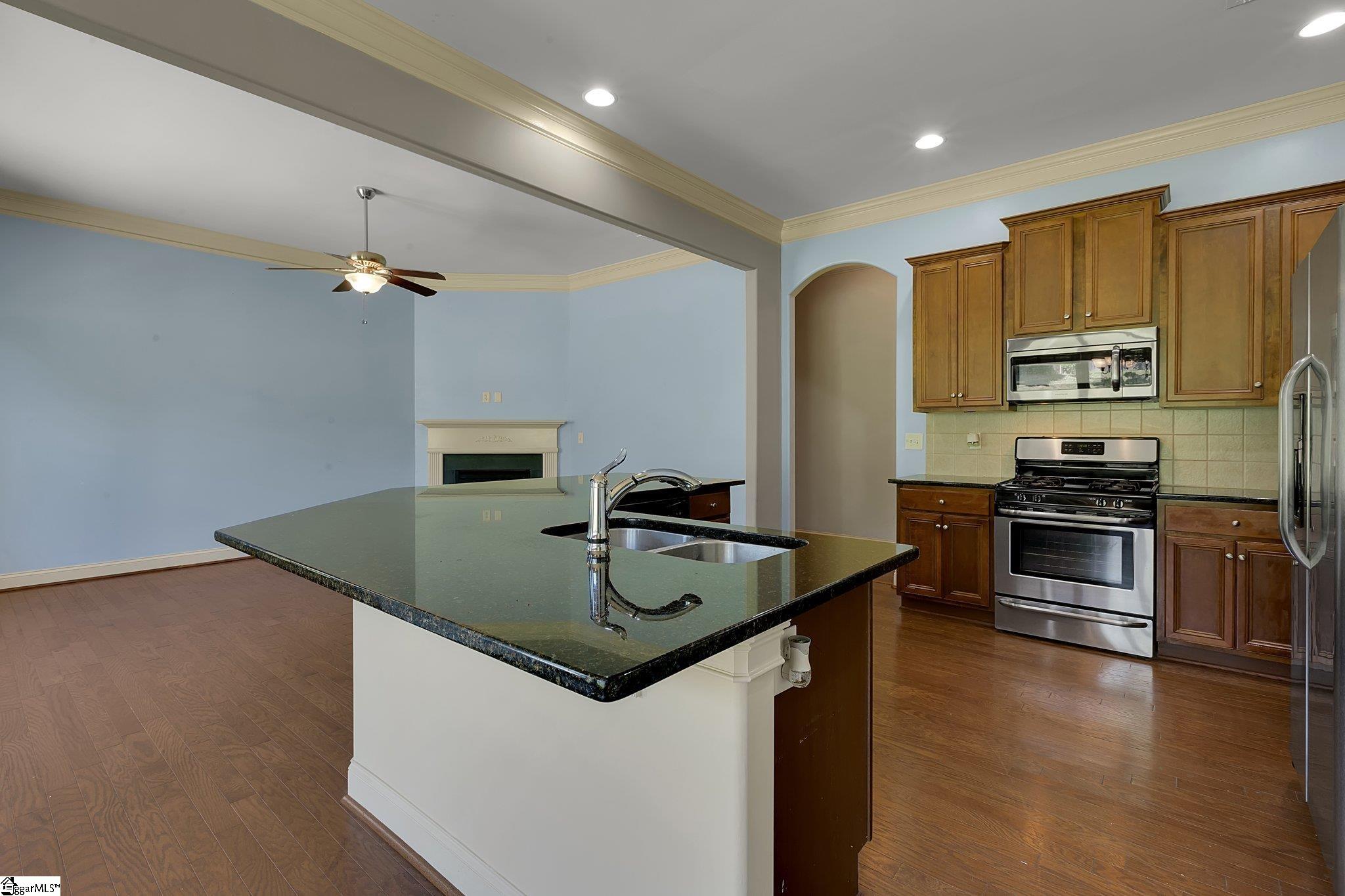 9 Sheldrake Place Simpsonville, SC 29681 - Photo 14 of 41 Gallery Image 14