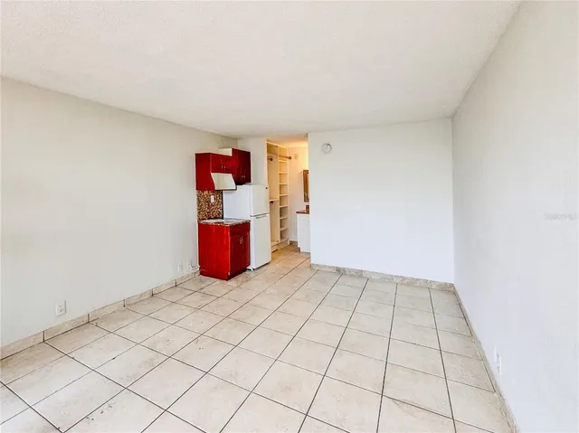 $800 | 7900 South Orange Blossom Trail, Unit 2066, Orlando, FL 32809