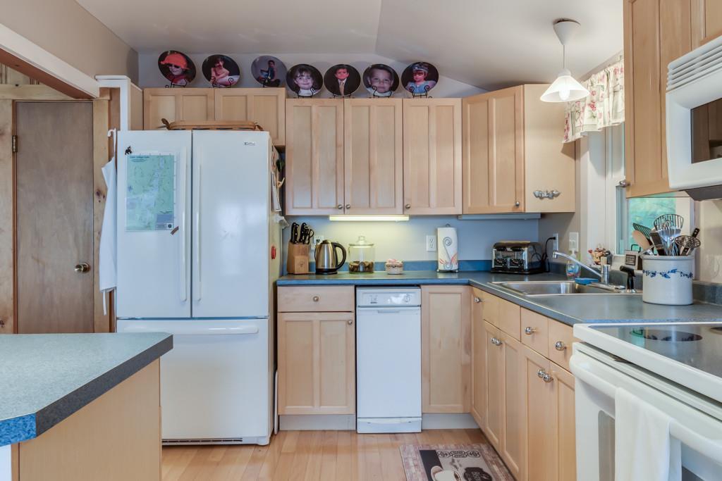 46 Aquila Road Raymond, ME 04071 - Photo 8 of 35 Photo
