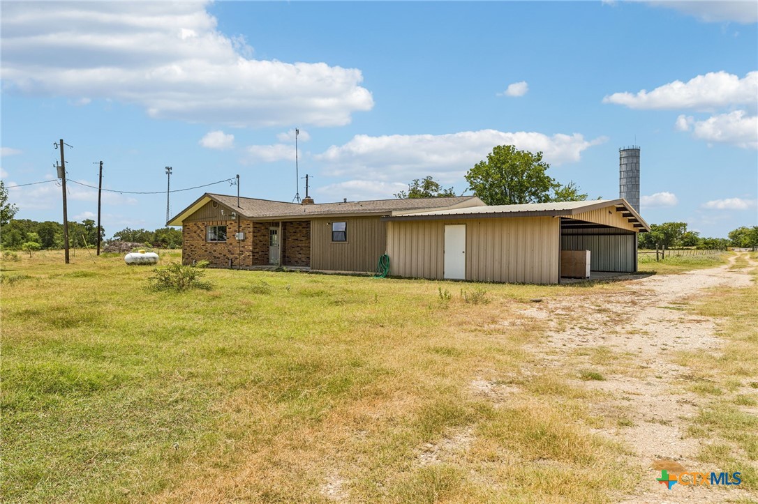 9765 State Park Road Lockhart, TX 78644 - Photo 17 of 42 Gallery Image 17