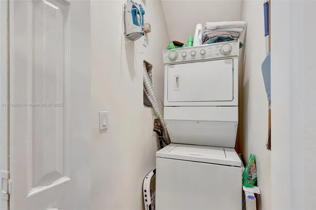 $4,200 | 1604 Mariner Bay Boulevard, Unit 1604, Fort Pierce, FL 34949