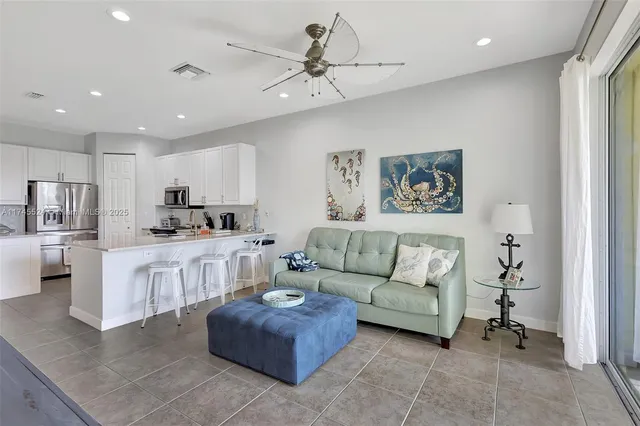 $4,200 | 1604 Mariner Bay Boulevard, Unit 1604, Fort Pierce, FL 34949