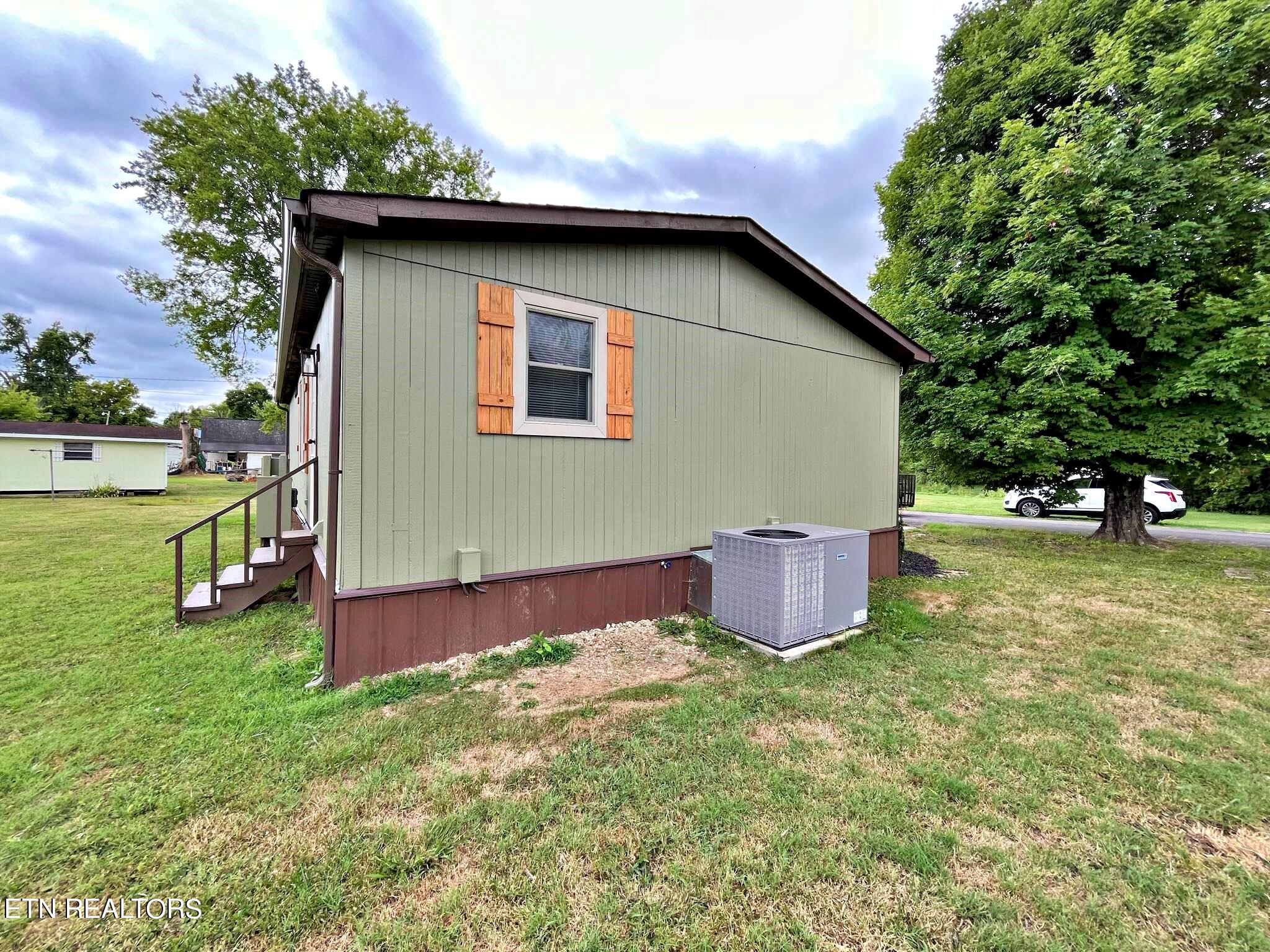 150 Creek Street Decatur, TN 37322 - Photo 4 of 33 9f4a174d-fffe-422d-be80-34b582a779e9