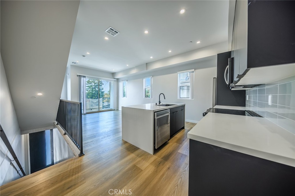 334 North Reno Street, Unit 1/2 Los Angeles, CA 90026 - Photo 12 of 43