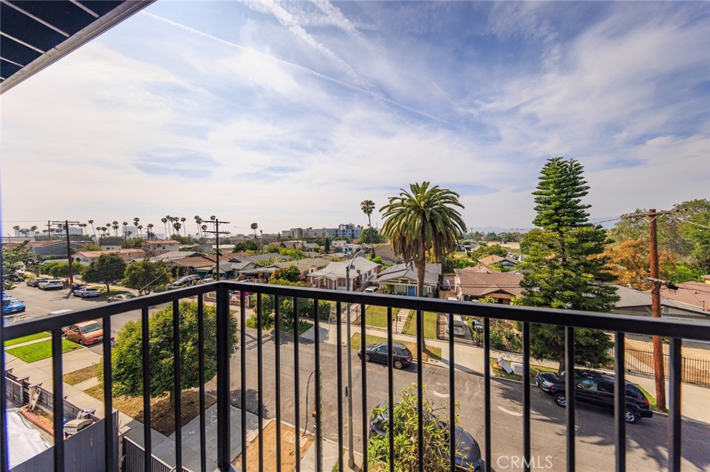 334 North Reno Street, Unit 1/2 Los Angeles, CA 90026 - Photo 20 of 43