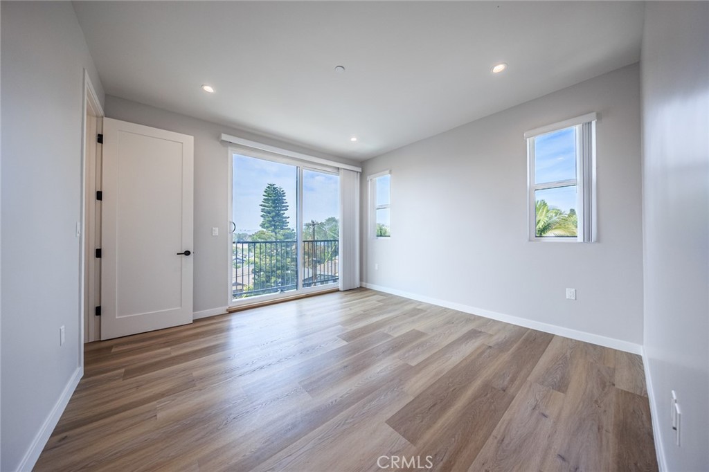 334 North Reno Street, Unit 1/2 Los Angeles, CA 90026 - Photo 39 of 43