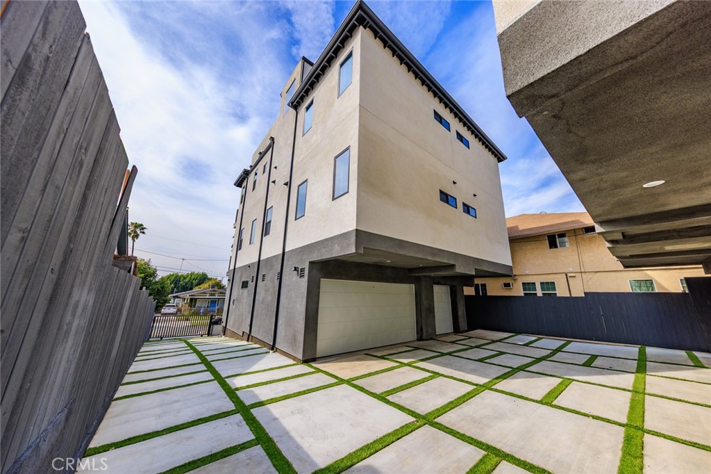334 North Reno Street, Unit 1/2 Los Angeles, CA 90026 - Photo 6 of 43