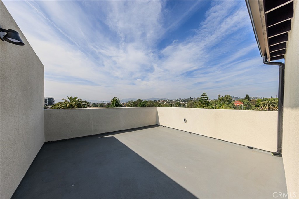334 North Reno Street, Unit 1/2 Los Angeles, CA 90026 - Photo 8 of 43