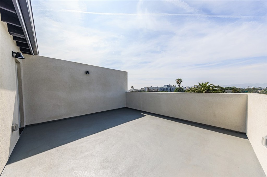334 North Reno Street, Unit 1/2 Los Angeles, CA 90026 - Photo 9 of 43