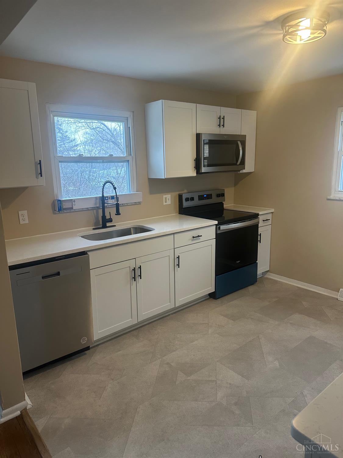 6549 Daly Road Cincinnati, OH 45224 - Photo 2 of 9 Gallery Image 2