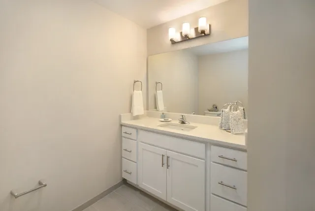 $729,000 | 336 King Street, Unit 105, Littleton, MA 01460