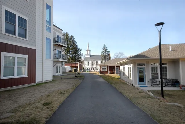 $729,000 | 336 King Street, Unit 105, Littleton, MA 01460