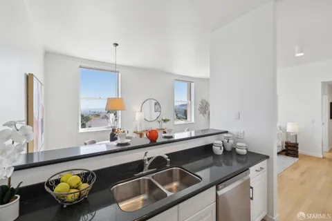 $829,000 | 355 Buena Vista Avenue East, Unit 605W, San Francisco, CA 94117