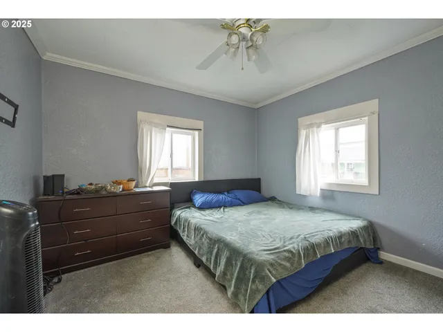 $299,000 | 807 Garibaldi Avenue, Garibaldi, OR 97118