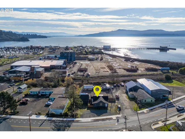 $299,000 | 807 Garibaldi Avenue, Garibaldi, OR 97118