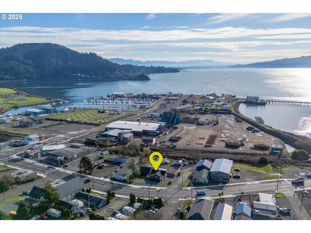 $299,000 | 807 Garibaldi Avenue, Garibaldi, OR 97118