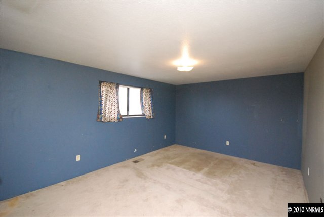 1384 Chris Lane Reno, NV 89502 - Photo 8 of 9 Photo 8
