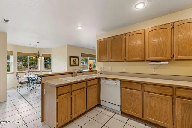 $825,000 | 5005 Camino De Los Vientos, Flagstaff, AZ 86004