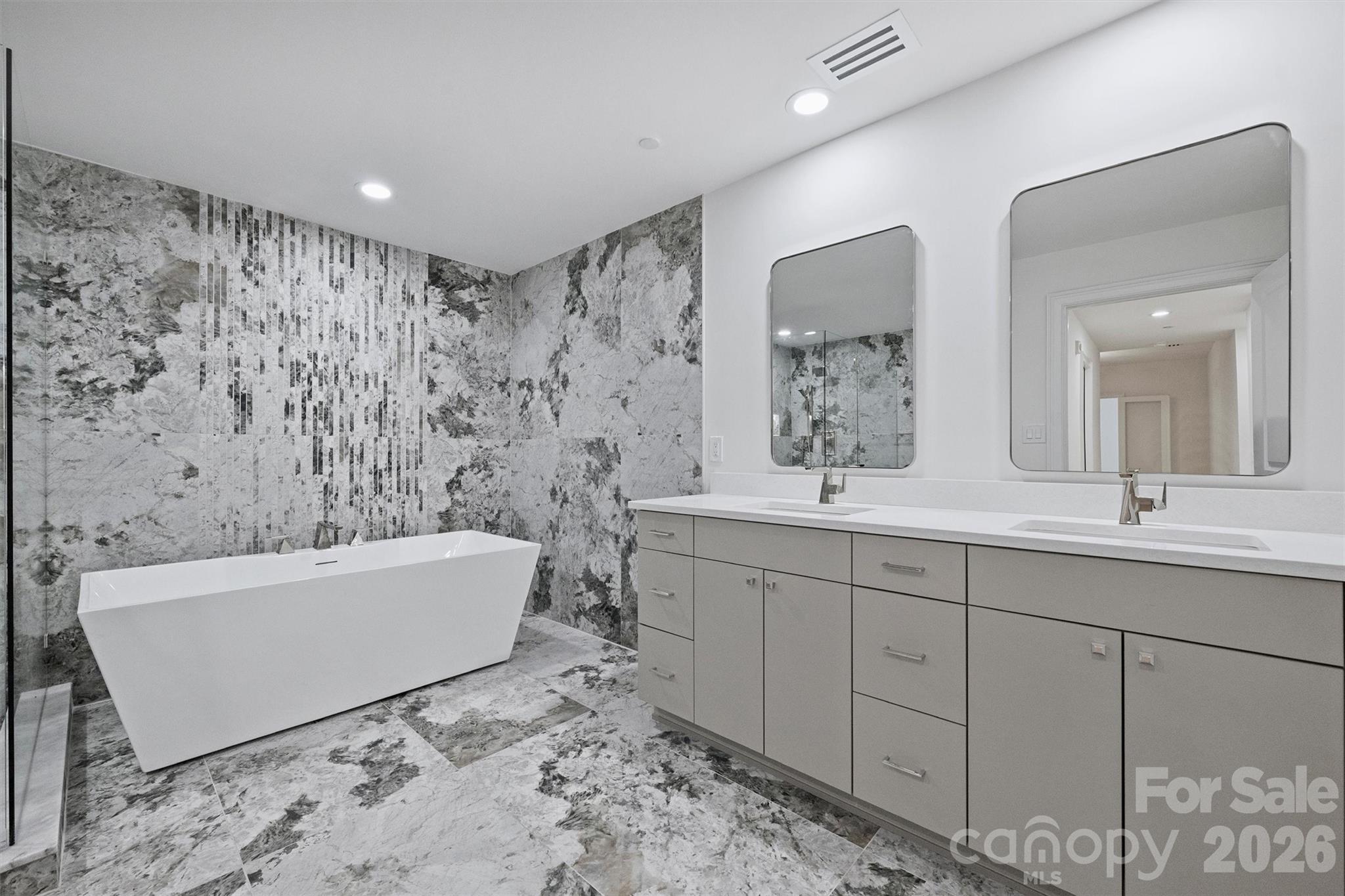 435 South Tryon Street, Unit 301 Charlotte, NC 28202 - Photo 19 of 39
