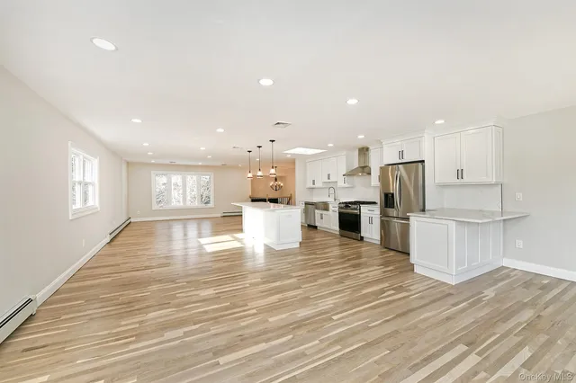 $1,150,000 | 230 Town Line Road, Commack, NY 11725