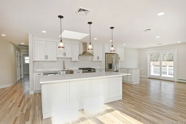 $1,150,000 | 230 Town Line Road, Commack, NY 11725