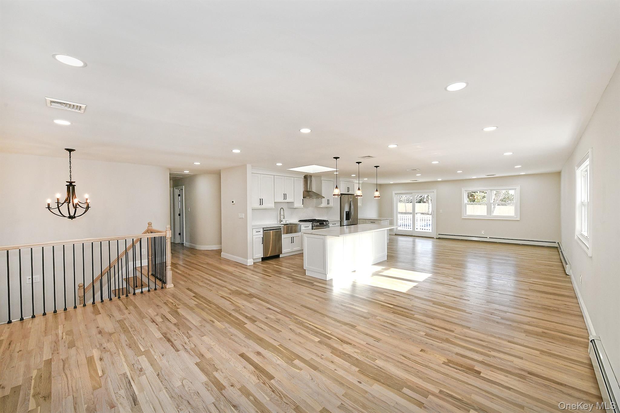 230 Town Line Road Commack, NY 11725 - Photo 14 of 38