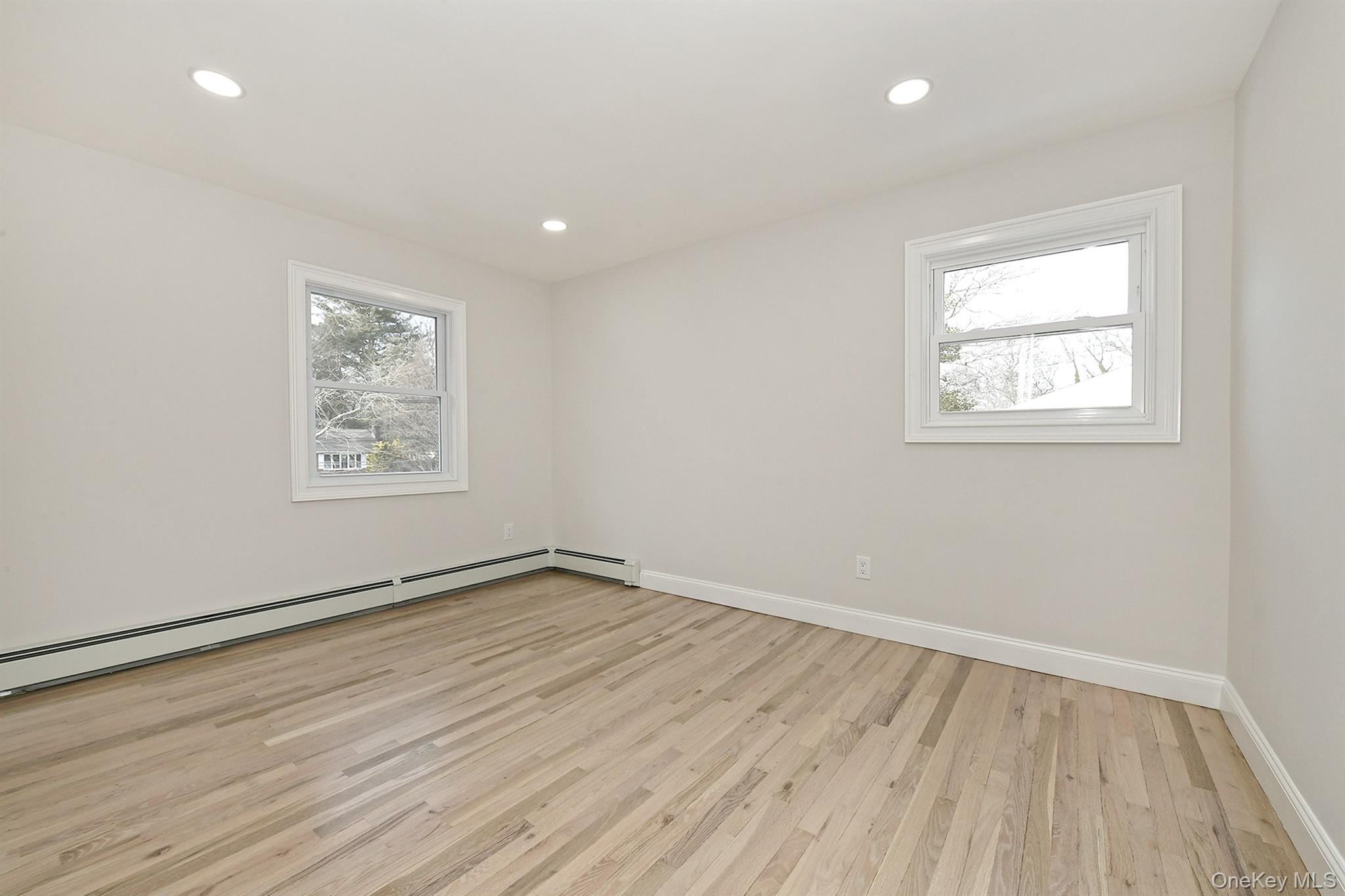 230 Town Line Road Commack, NY 11725 - Photo 17 of 38