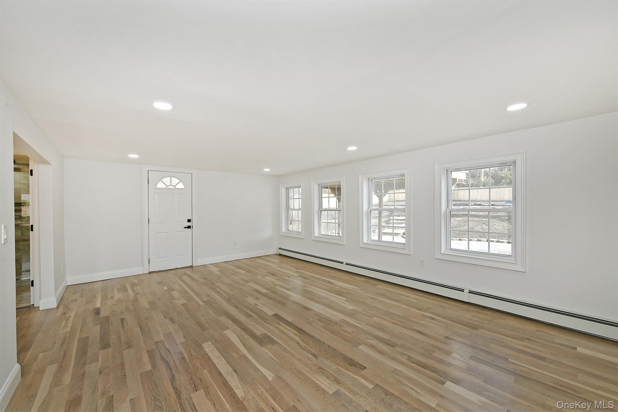 230 Town Line Road Commack, NY 11725 - Photo 22 of 38