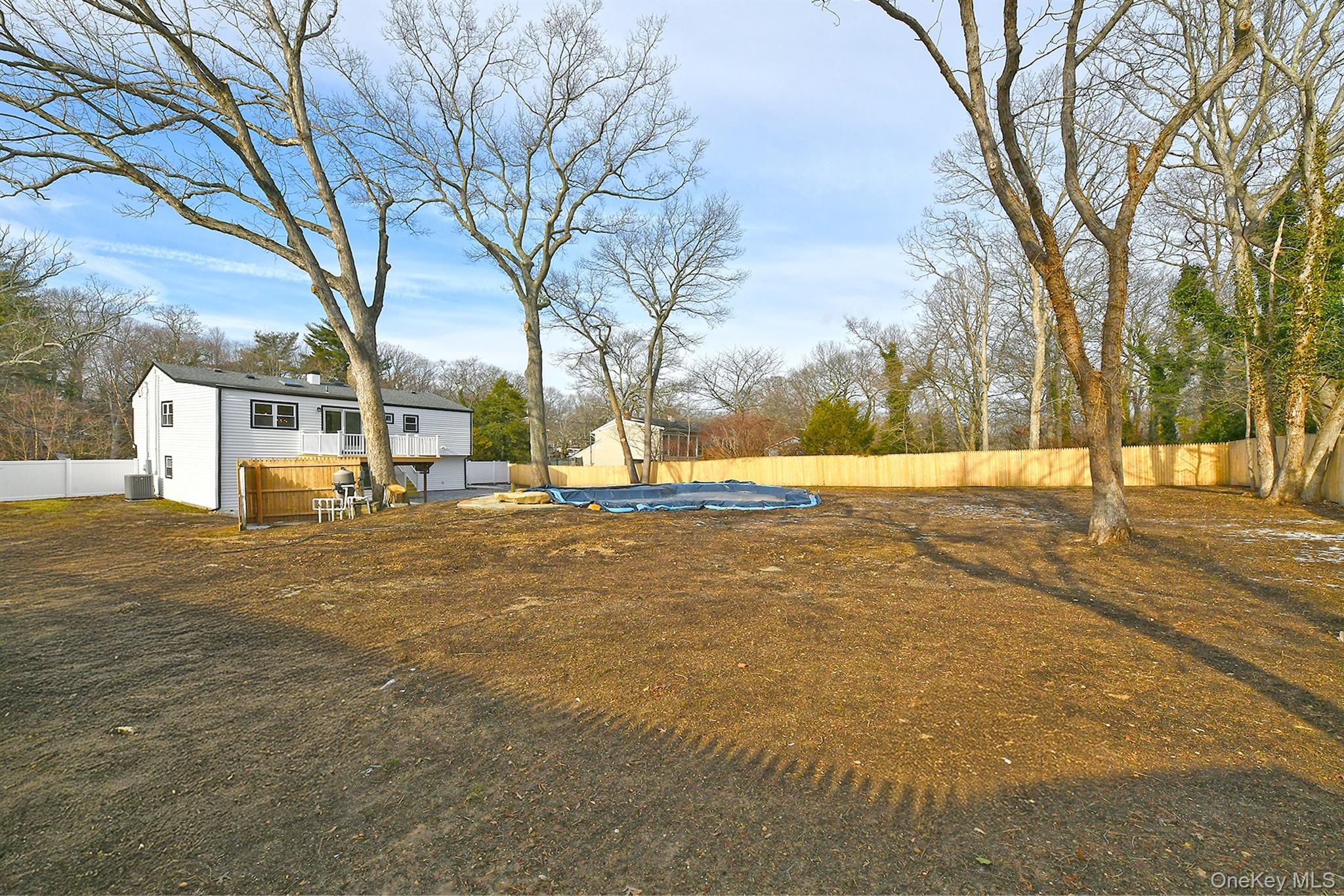 230 Town Line Road Commack, NY 11725 - Photo 34 of 38