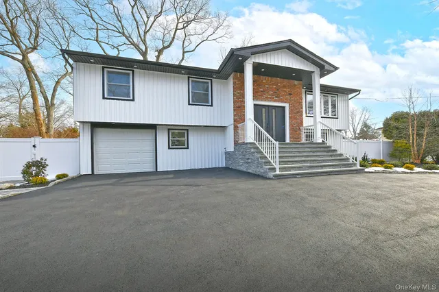 $1,150,000 | 230 Town Line Road, Commack, NY 11725