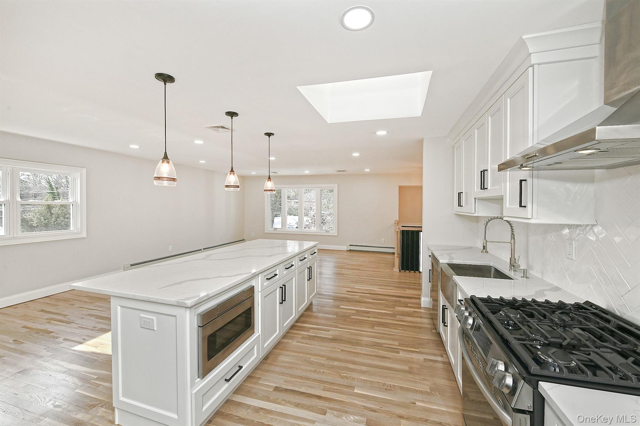 230 Town Line Road Commack, NY 11725 - Photo 8 of 38