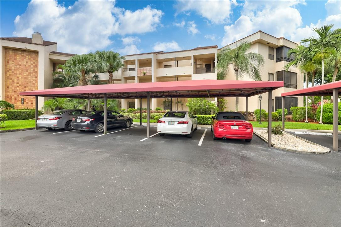 7472 La Paz Boulevard, Unit 204 Boca Raton, FL 33433 - Photo 2 of 25 Photo 2